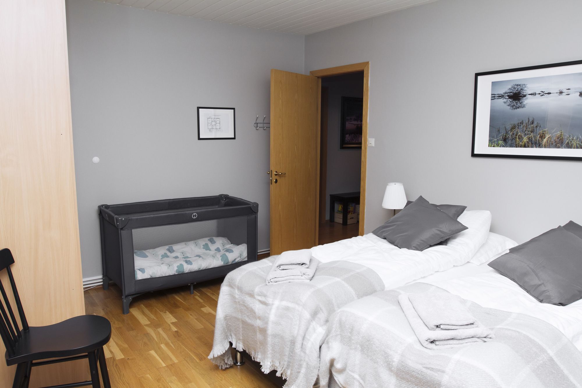 Briet Apartments אקורירי מראה חיצוני תמונה