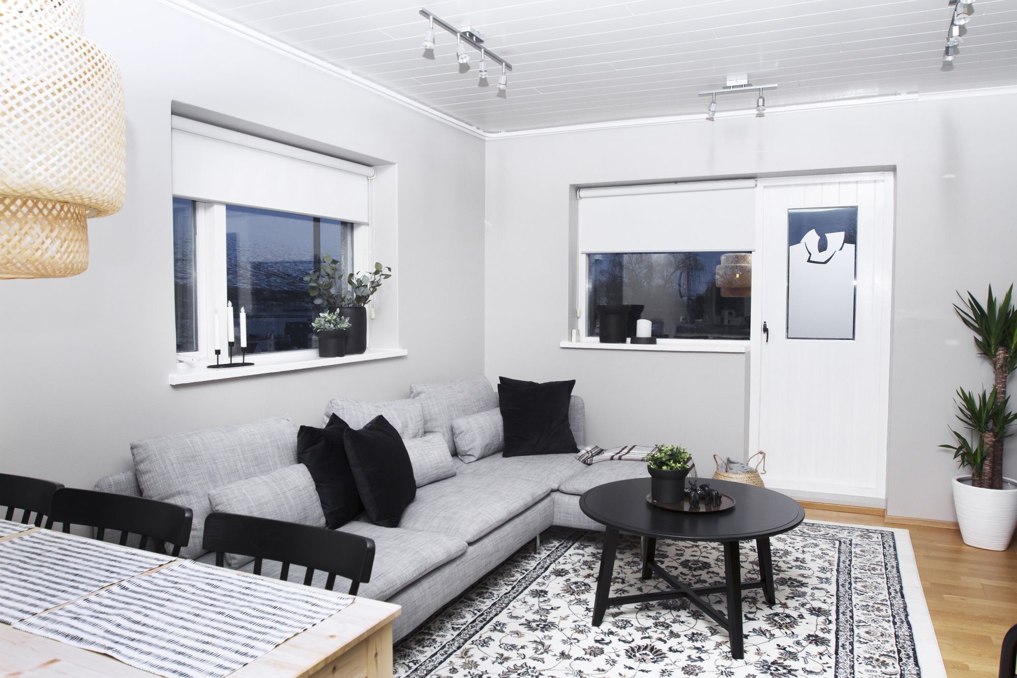 Briet Apartments אקורירי מראה חיצוני תמונה